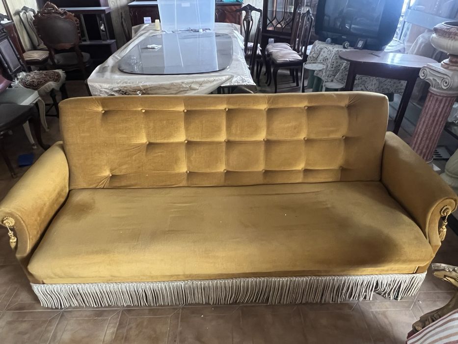 Conjunto de dois cadeirões mais sofá
