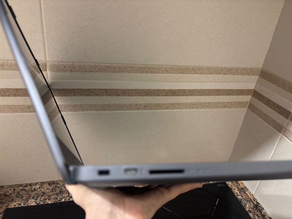 Portátil HP 240 G8 RAM: 8 GB