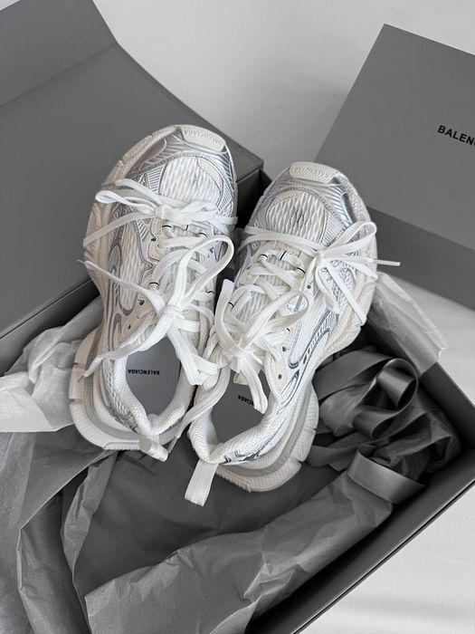 Balenciaga 3XL White Silver трендові жіночі кросівки баленсіага 3хл на платформі