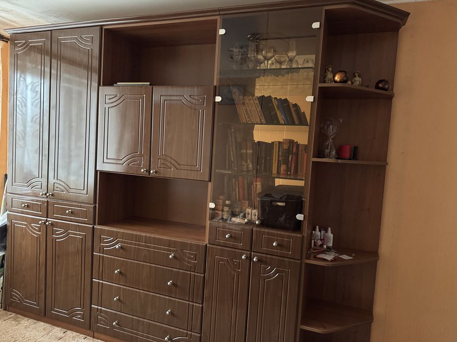Продам меблеву стінку 280/230/45см