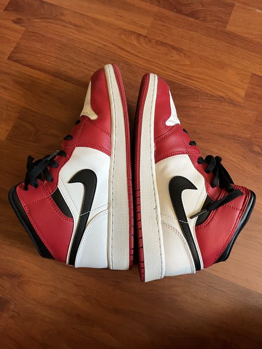 jordan 1 mid chicago