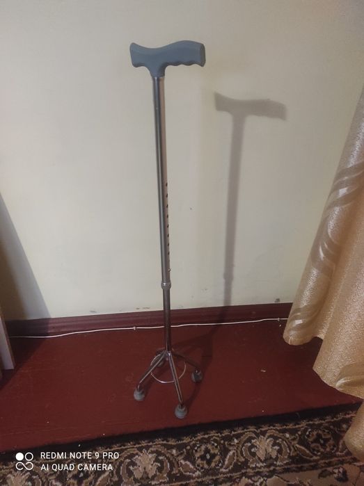 Палиця чотирьох опорна , регульована.