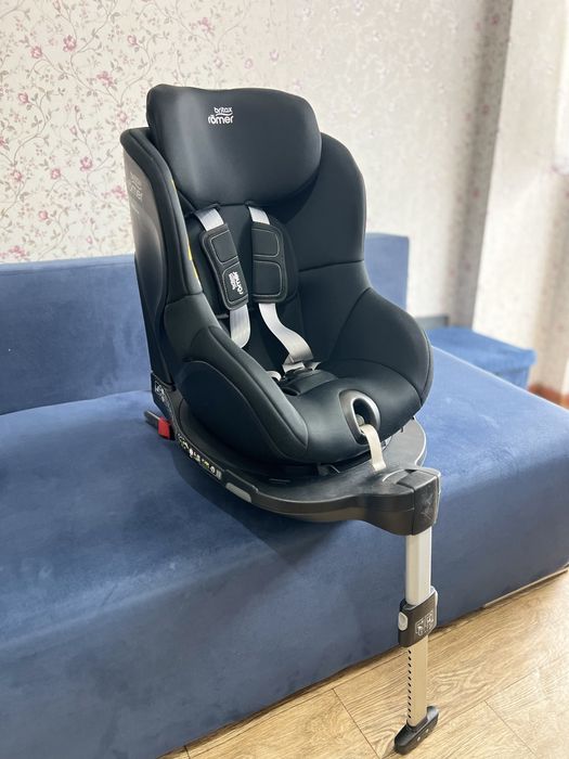 автокрісло Britax Römer DUALFIX M i-SIZE