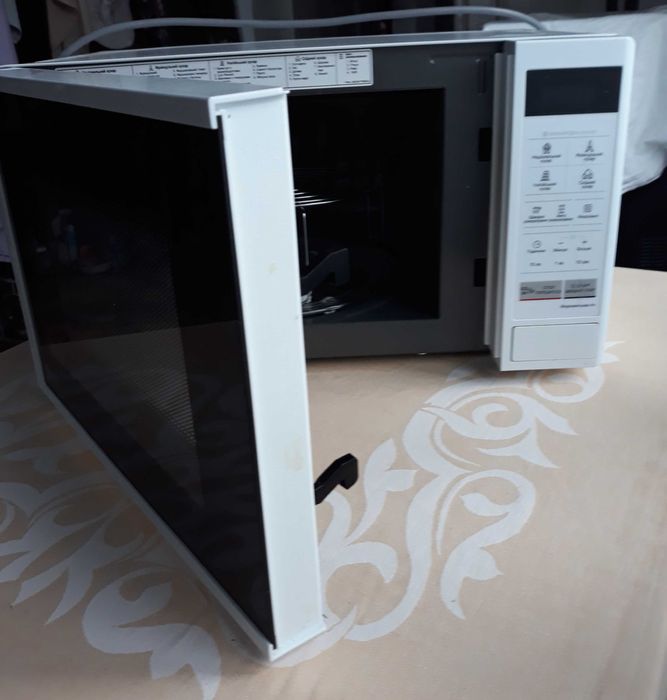 Мікрохвильова піч LG MS-2042-DY