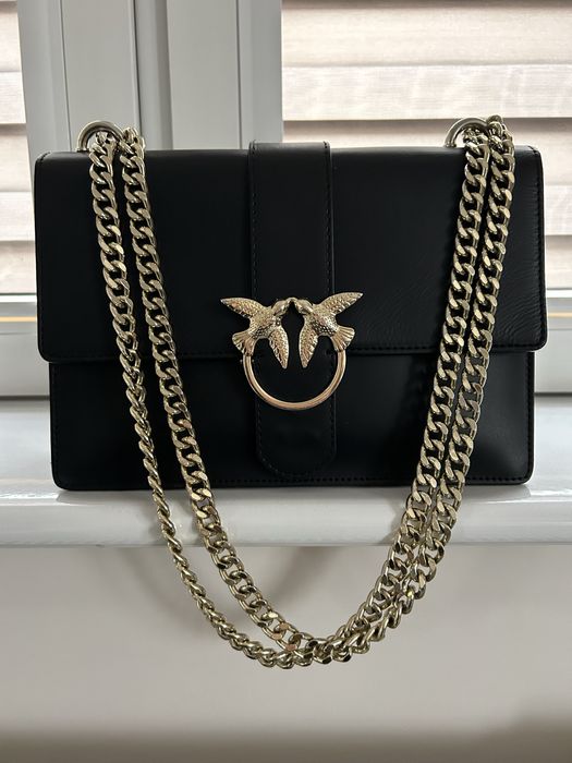 Czarna torebka ze skóry naturalnej