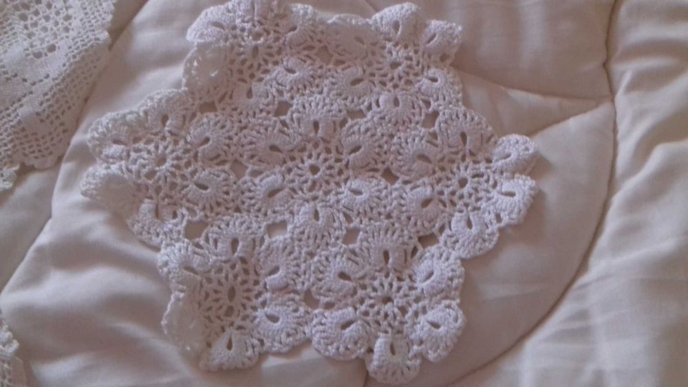 10 paninhos croche brancos feitos à mão