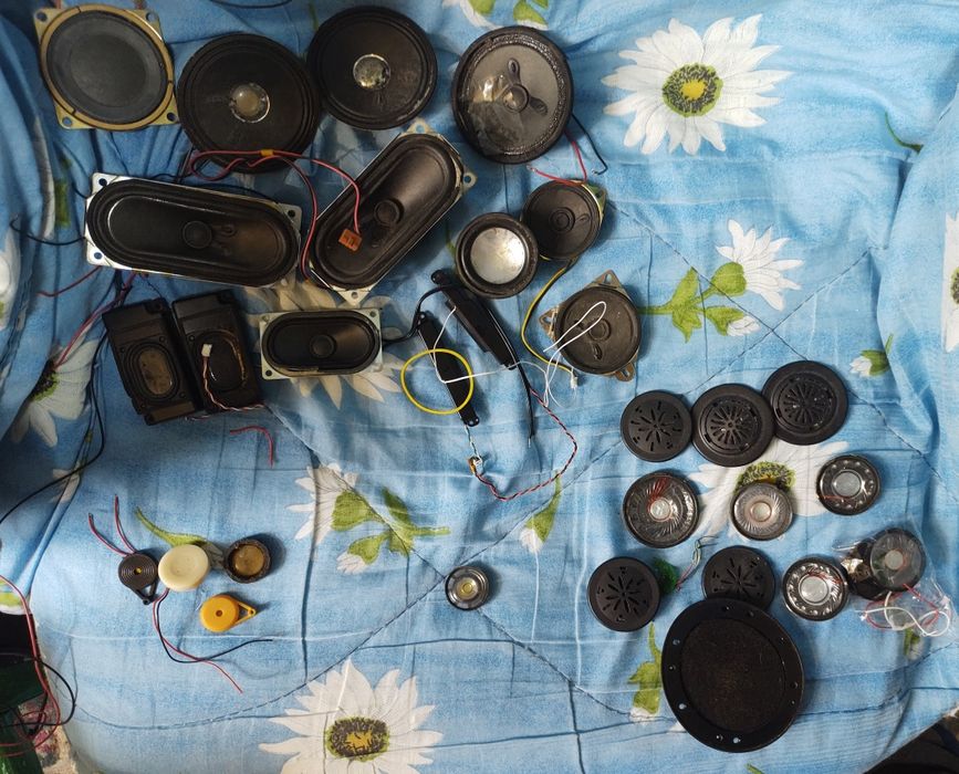 Динаміки різні, динамічні голівки