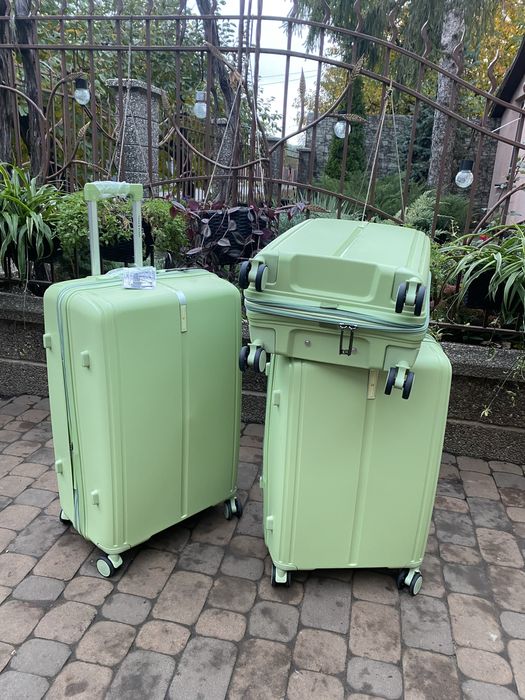 Чемодан .Валіза Three Birds поліпропілен .Великий асортимент .