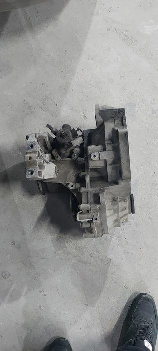 КПП Кадди LZY під ремонт