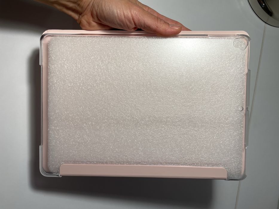 Чохол рожевий для iPad 10.2, модель 7-го покоління