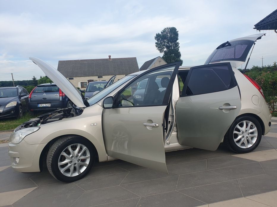 * * HYUNDAI I30 * * 2007r * *  1.4 Benzyna + LPG * *  Sprowadzony Zarejestrowany * *