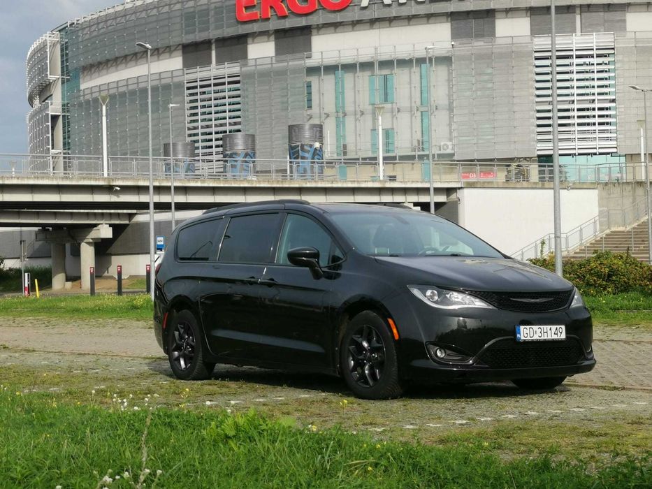 [REZERWACJA] Chrysler Pacifica – Touring L – Pakiet S – 8 osób, LPG