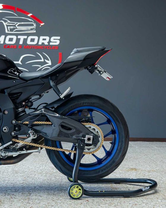 YAMAHA YZF-R1 | ANO 2024 | 12/2024 | APENAS 4.000 KM