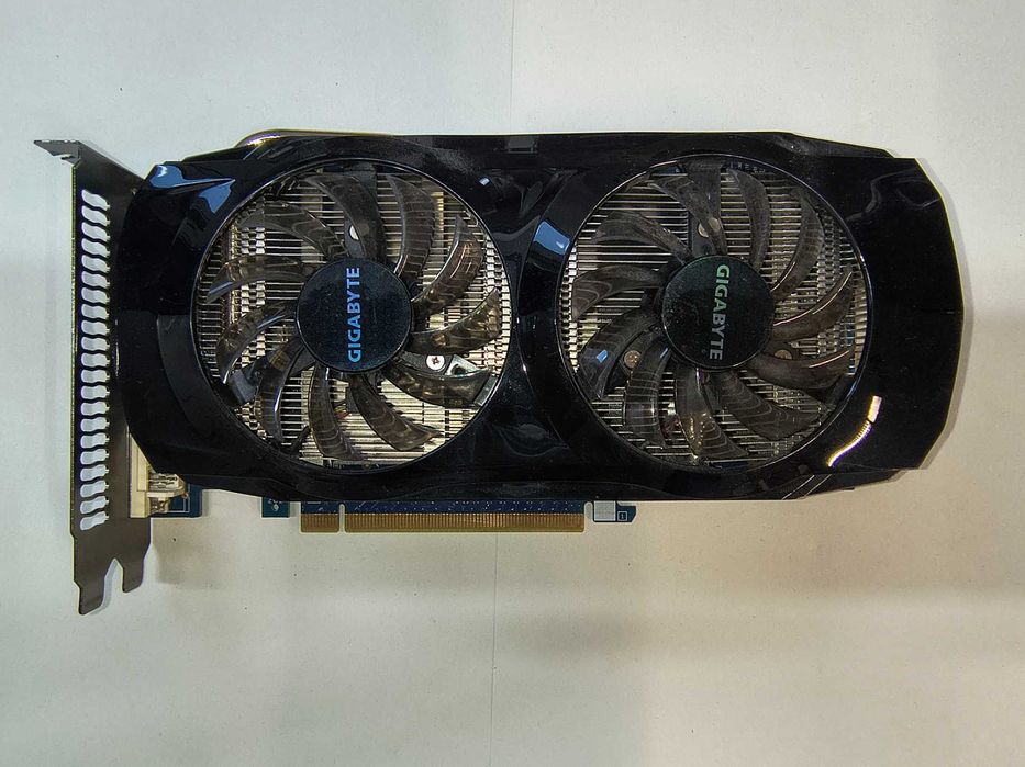 Gigabyte GTX 460 1GB GDDR5 | 2xDVI + mini-HDMI | PCIe