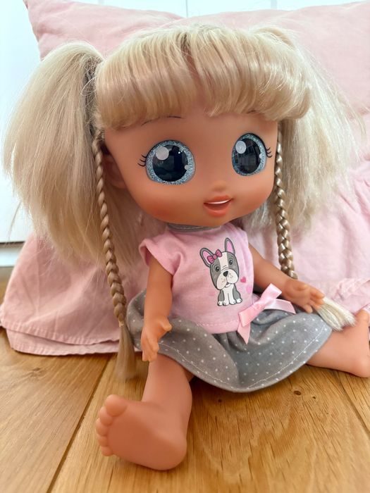 Lalka CITY GIRL z błyszczącymi oczami
