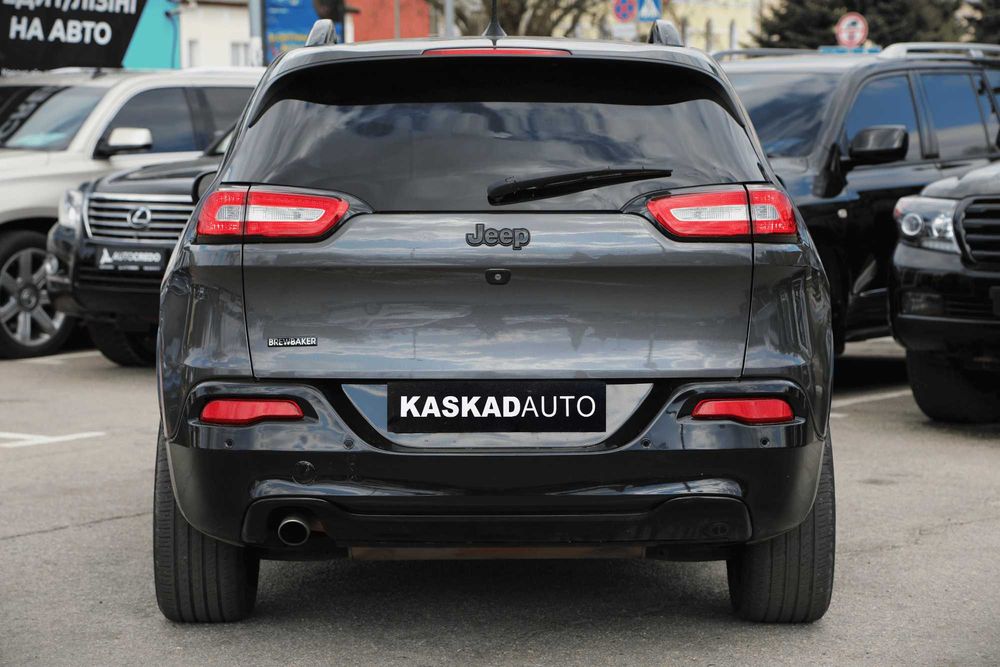 Продам Jeep Cherokee
