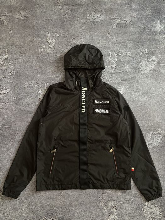Вітровка Moncler