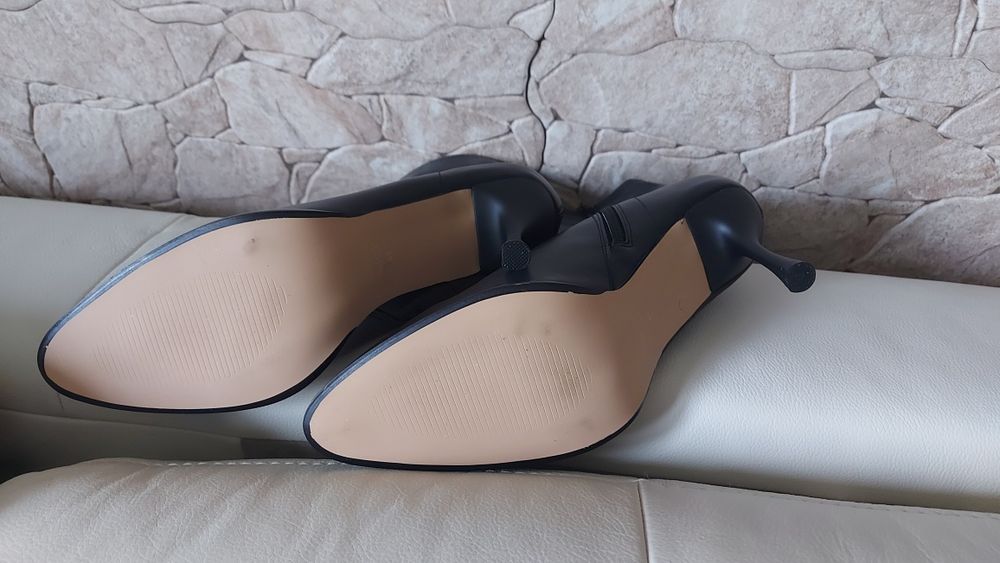 Czarne botki na obcasie CCC 41 Jenny Fairy