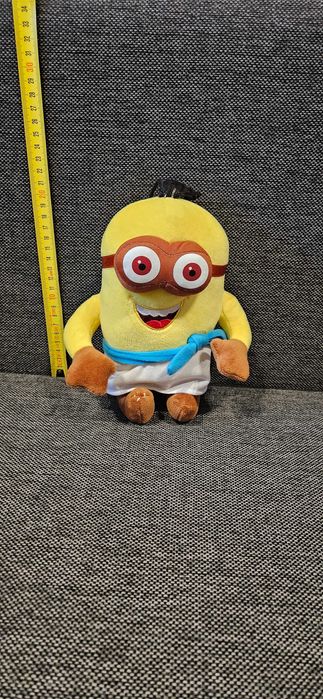 Maskotka minionek 20cm