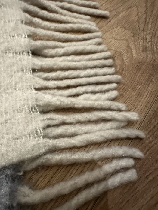 Szalik gruby z frędzlami Primark