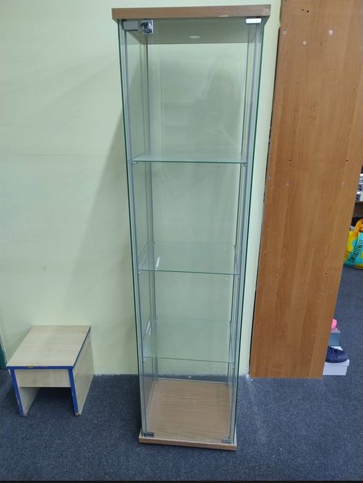 Witryna  Ikea DETOLF