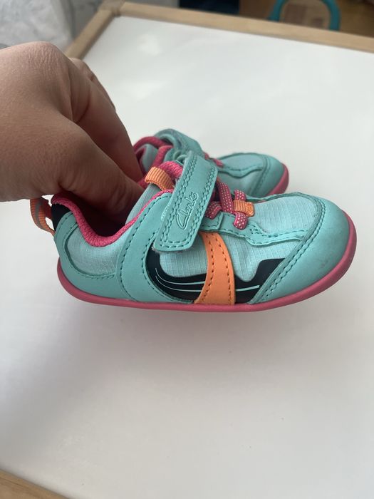 Кросівки демісезонні Clarks 20 розмір для дівчинки