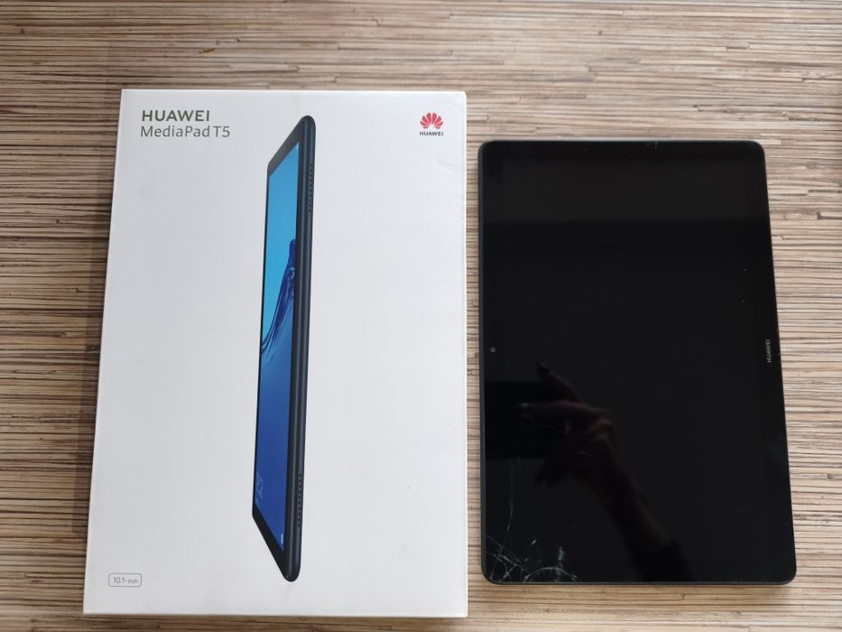 Продам планшет Huawei 4/64
