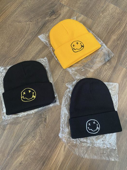 Шапка Зимова смайлик Nirvana