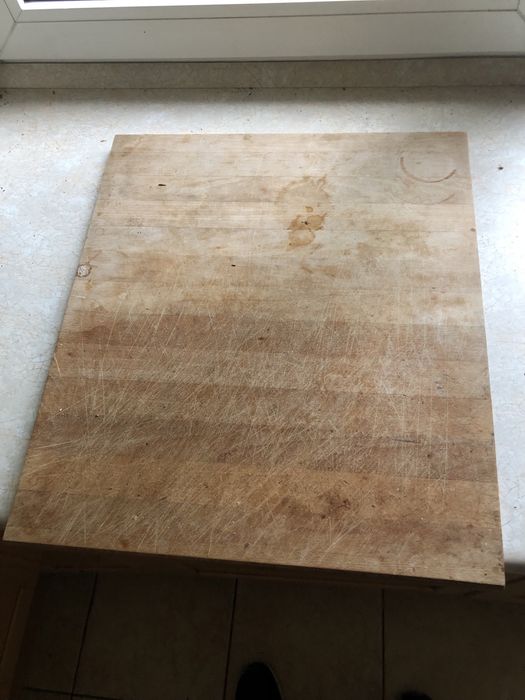 Oddam drewnianą stolnicę Ikea