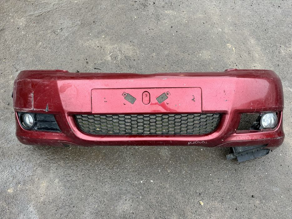 Передній бампер Toyota Corolla Verso Тойота Корола Версо 2004-2010