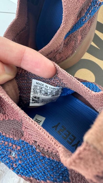 Кросівки Yeezy boost 380