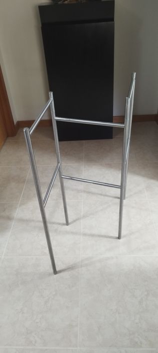 Porta toalhas como novo