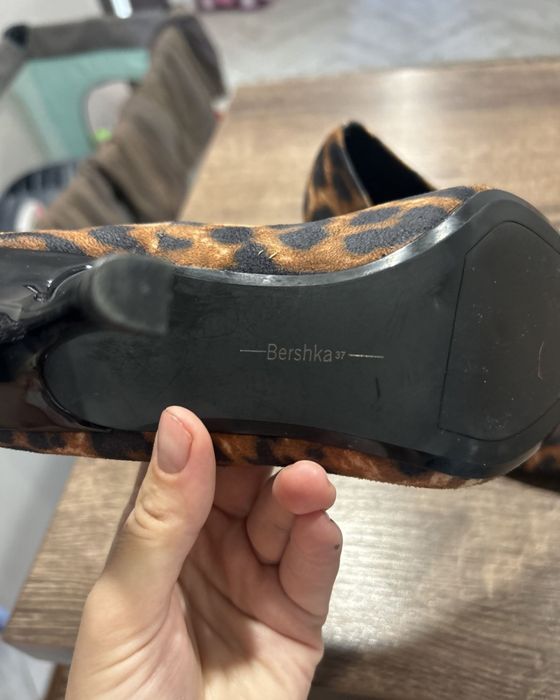 Туфлі лодочки Bershka