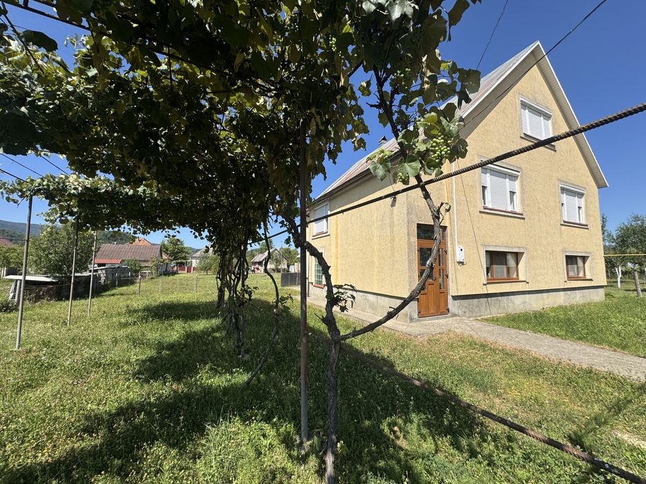 Продаж добротного будинку