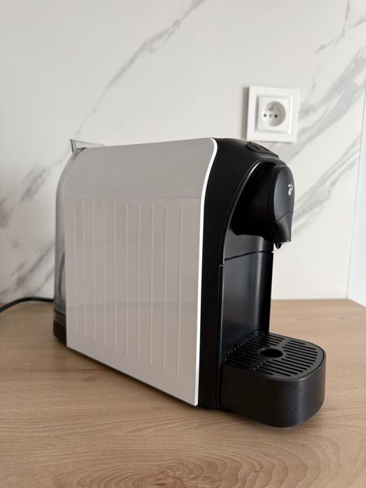 Ekspres Tchibo Caffissimo z kapsułkami - biały