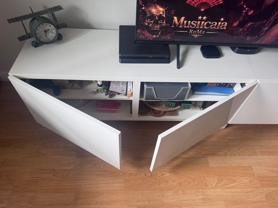 Móvel TV / Aparador Branco 240 cm – 200€ Negociáveis