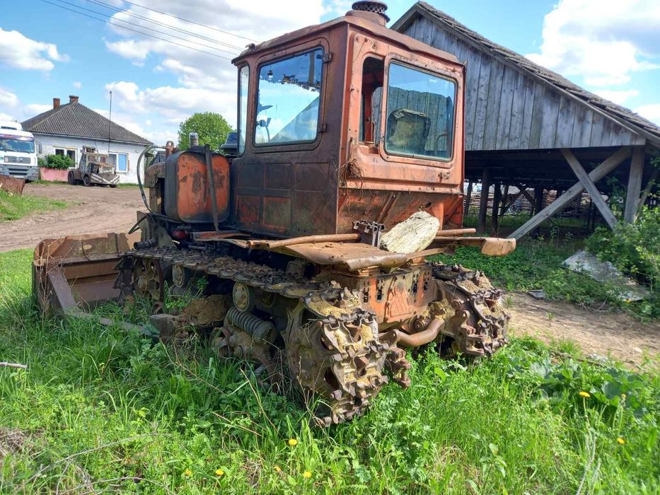 Продам Трактор ДТ-75