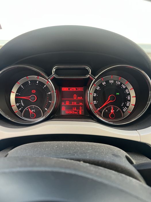 Opel Adam - Muito bom Estado