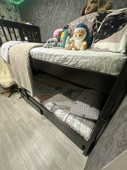 Двух ярксная кровать