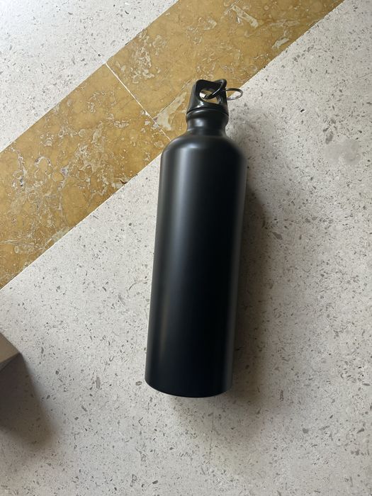 Garrafa  em metal 800ml