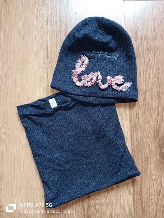 Zestaw Reserved czapka + komin