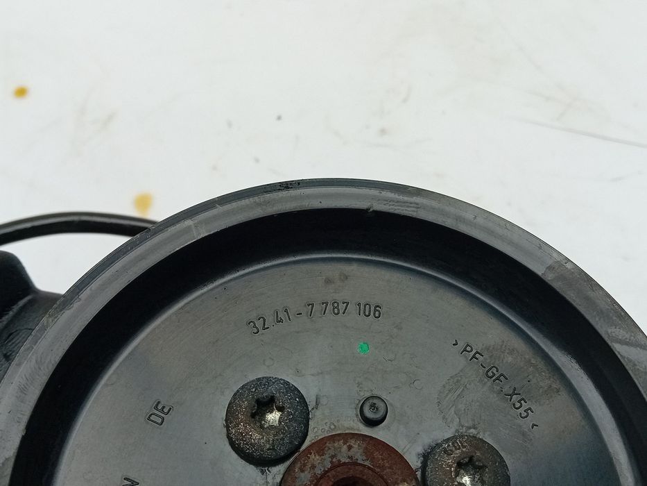 Bomba de direção BMW X3 (E83)
