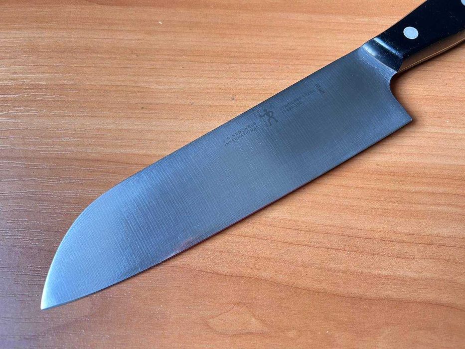 Кухонный японский нож Сантоку J.A.HENCKELS