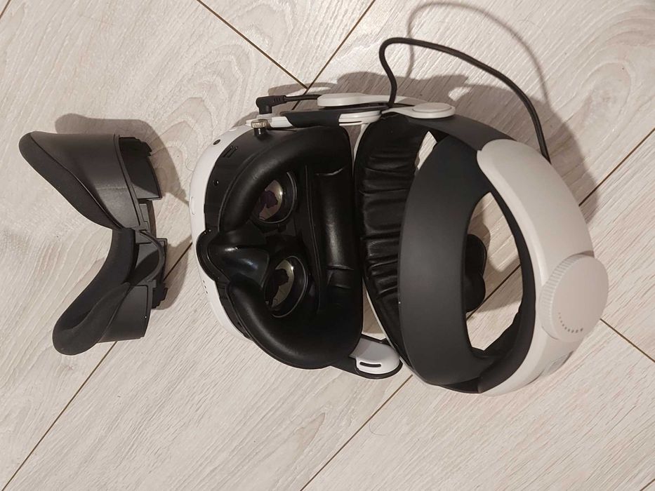 Gogle VR OCULUS Meta Quest 3 512GB + dużo dodatków