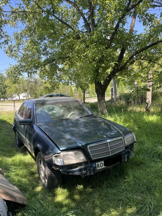 По запчастинам Mercedes c180 w202