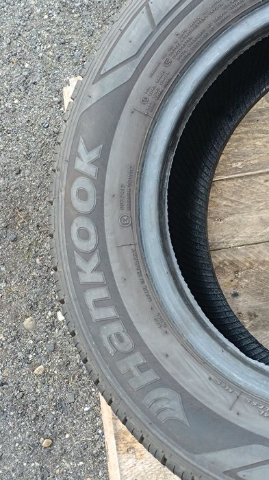 215/65R15C 104/102T Hankook Vantra LT
