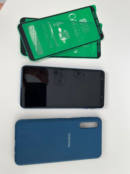 smartfon Samsung Galaxy A7 (2018) 64 GB