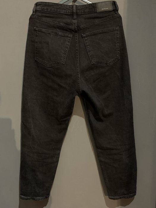 Calças Mom Slim Pretas da Bershka