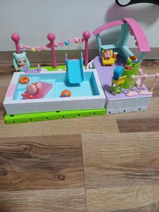 Shopkins z basenem
