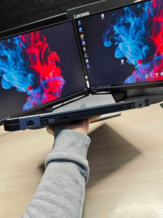 Чудовий ноутбук для навчання та роботи Dell Latitude E5550 / SSD /40шт